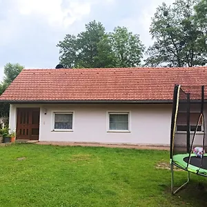 Haus Jennifer Харт