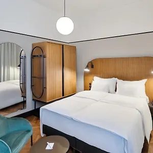 Astoria Vienna, Curio Collection By Hilton **** Bécs