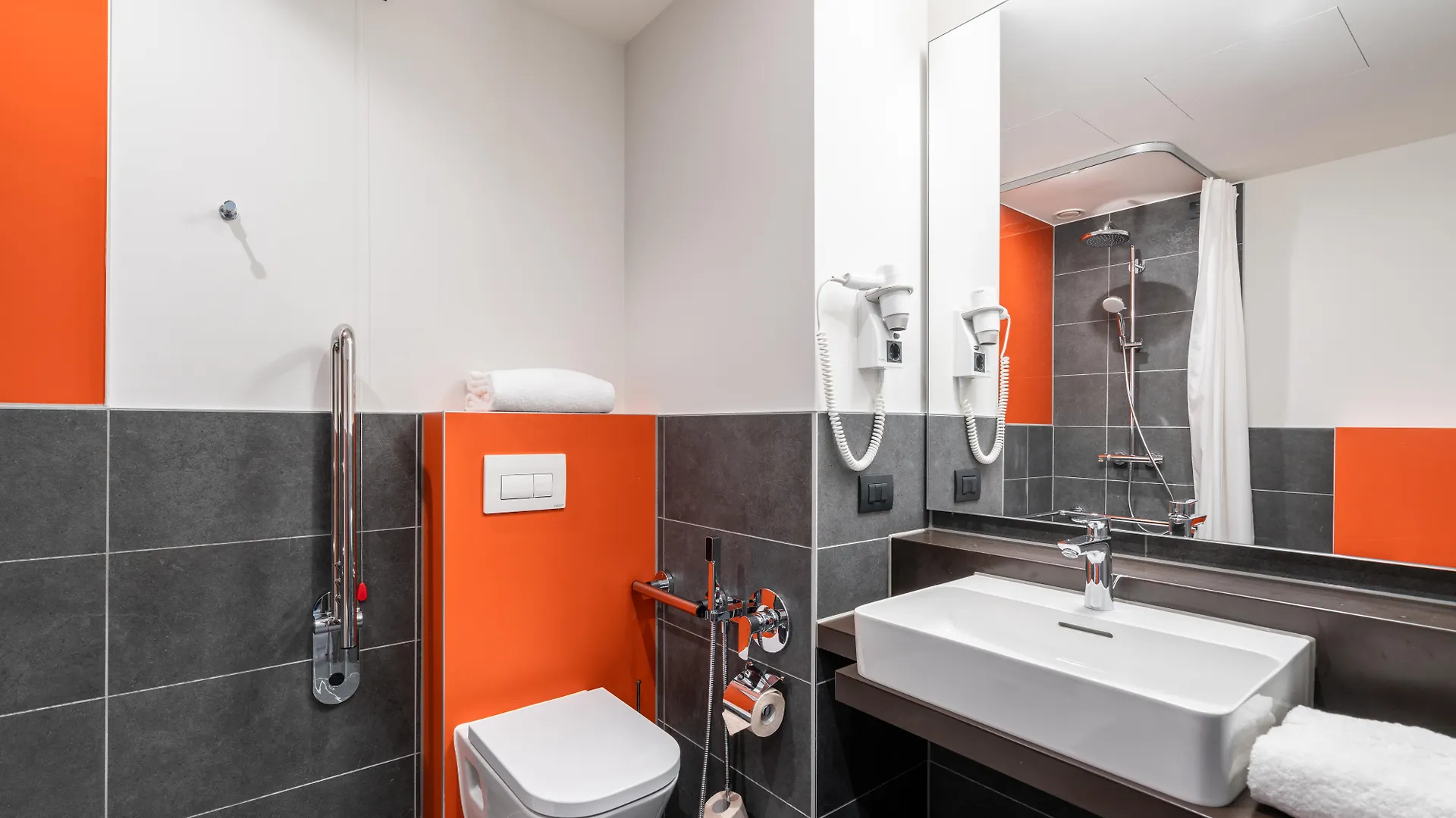 ***  מלון Campanile Vienna South אוסטריה